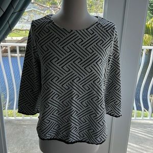 W5 blouse size small